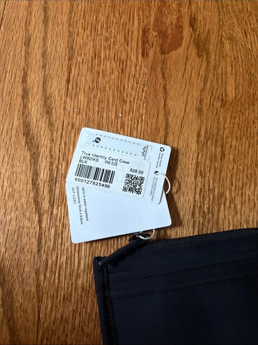 lululemon athletica Black true identity Card Wallet with Keyring